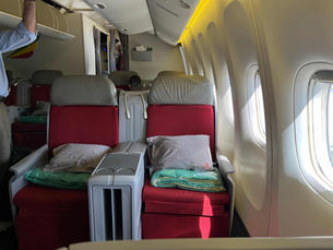 Der Sitz in der Ethiopian Airlines Business Class in der Boeing 777-200LR