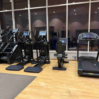 Das Fitnessstudio im Aleph Doha Residences, Curio Collection by Hilton