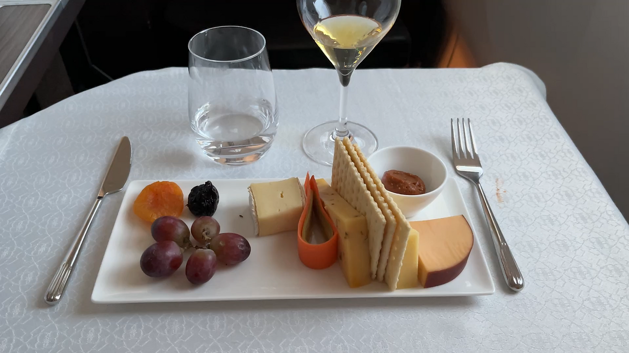 Die Nachspeise in der Oman Air Apex Suite Business Class in der Boeing 787-8