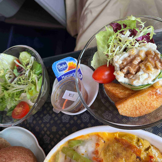 Die Vorspeise in der China Airlines Business Class in der Airbus A321neo