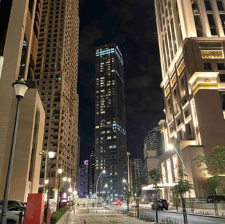 Das Aleph Doha Residences, Curio Collection by Hilton bei Nacht