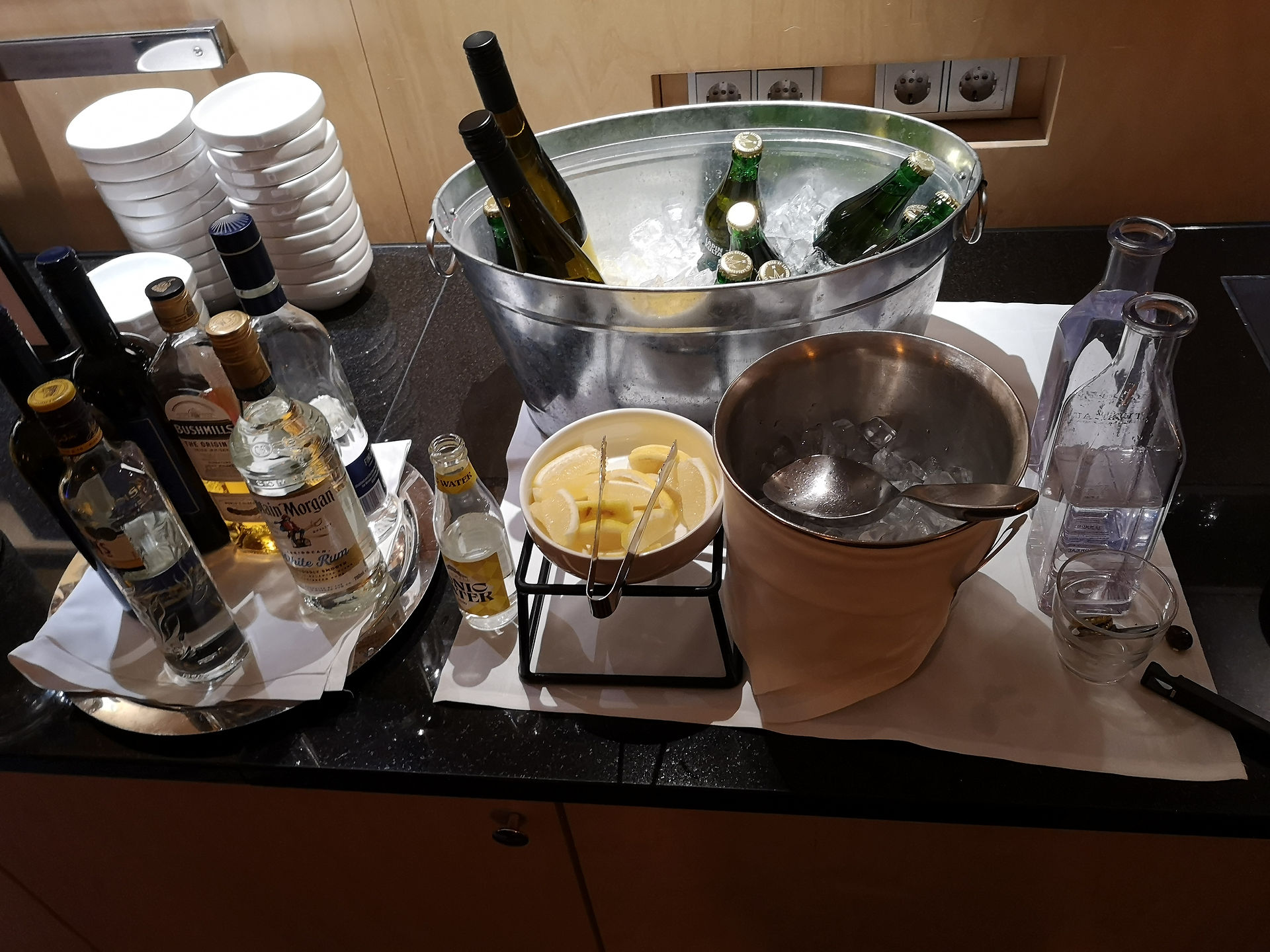 Champagner in der Executive Lounge im Hilton Helsinki