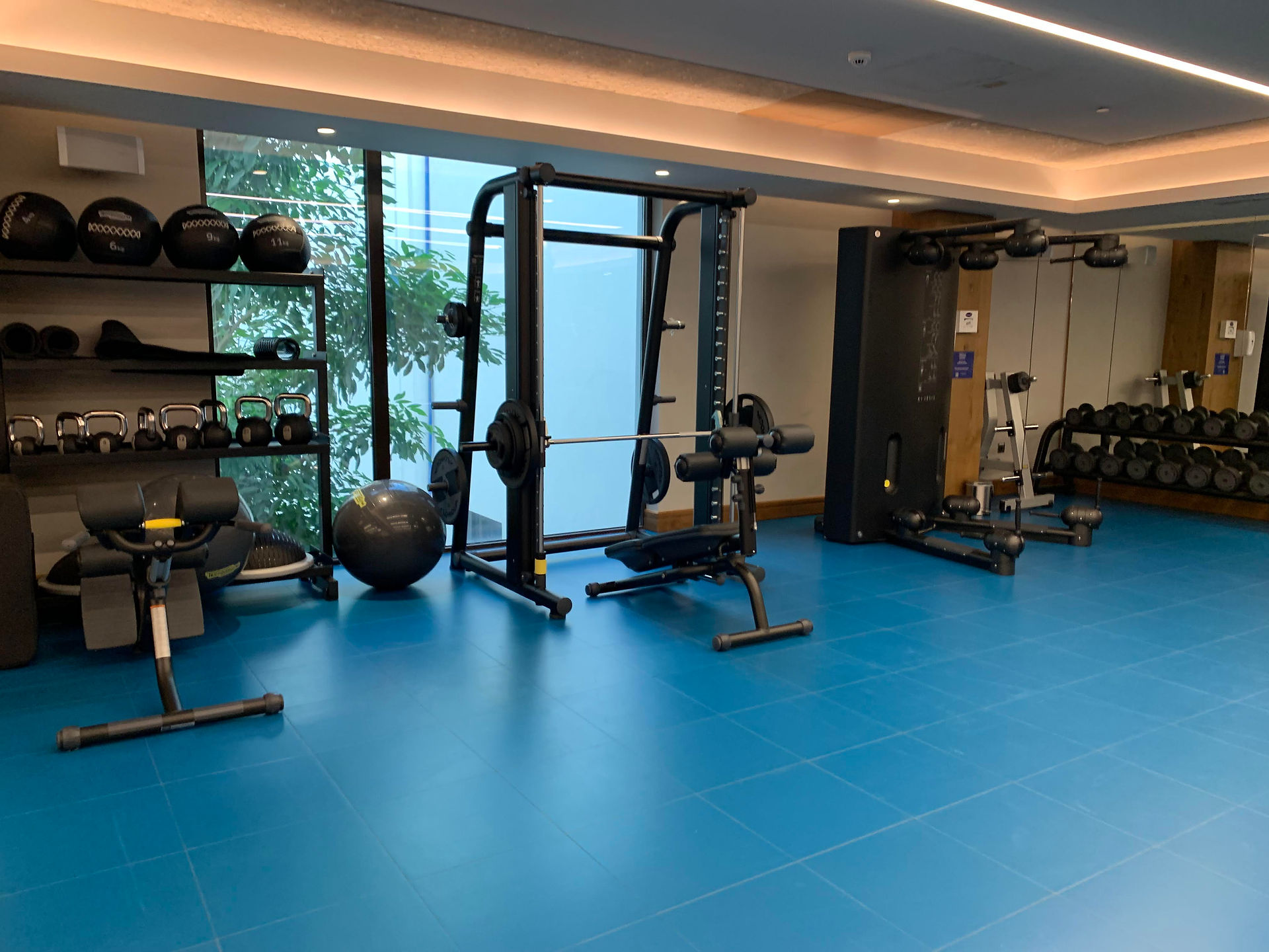 Aussstattung des Hilton Abu Dhabi Yas Island Fitnesstudio
