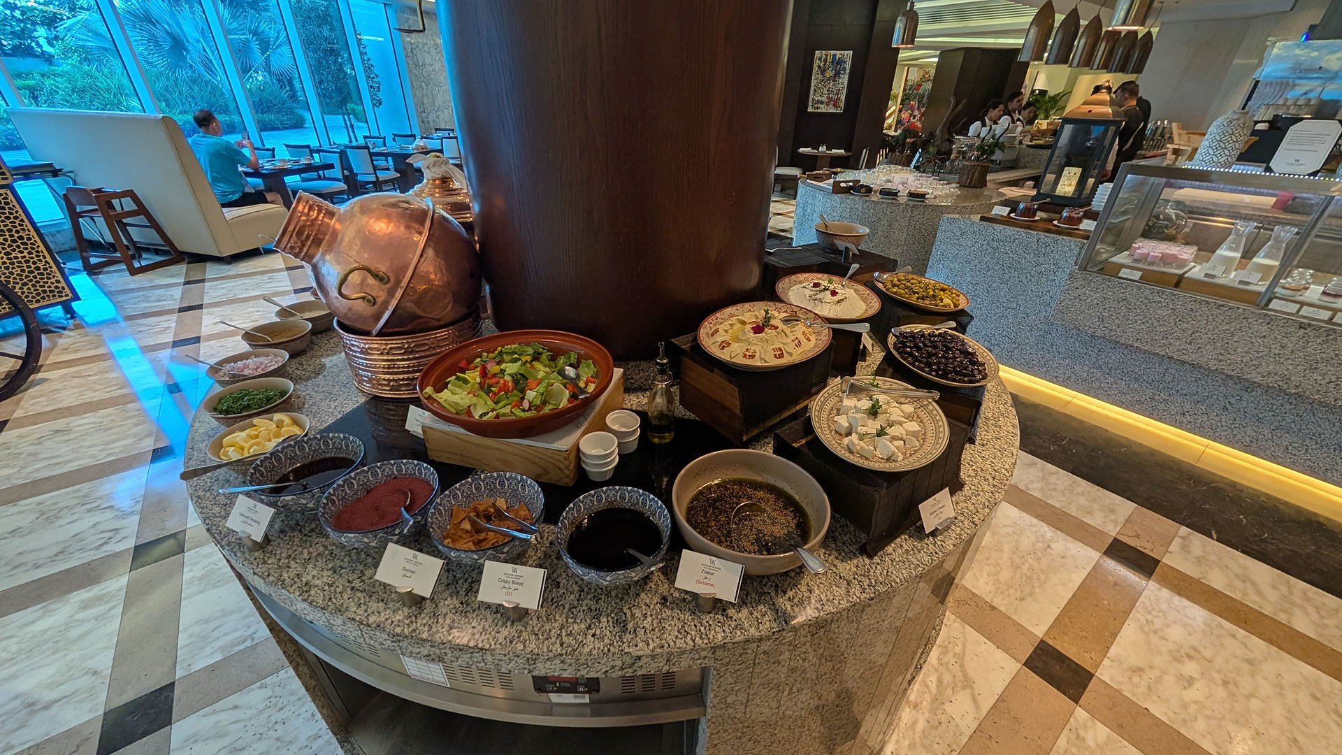 Essensauswahl im Waldorf auf der Palme in Dubai