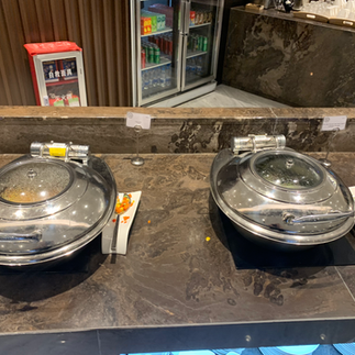 Buffett in der Premium Lounge am Guangzhou Baiyun Flughafen