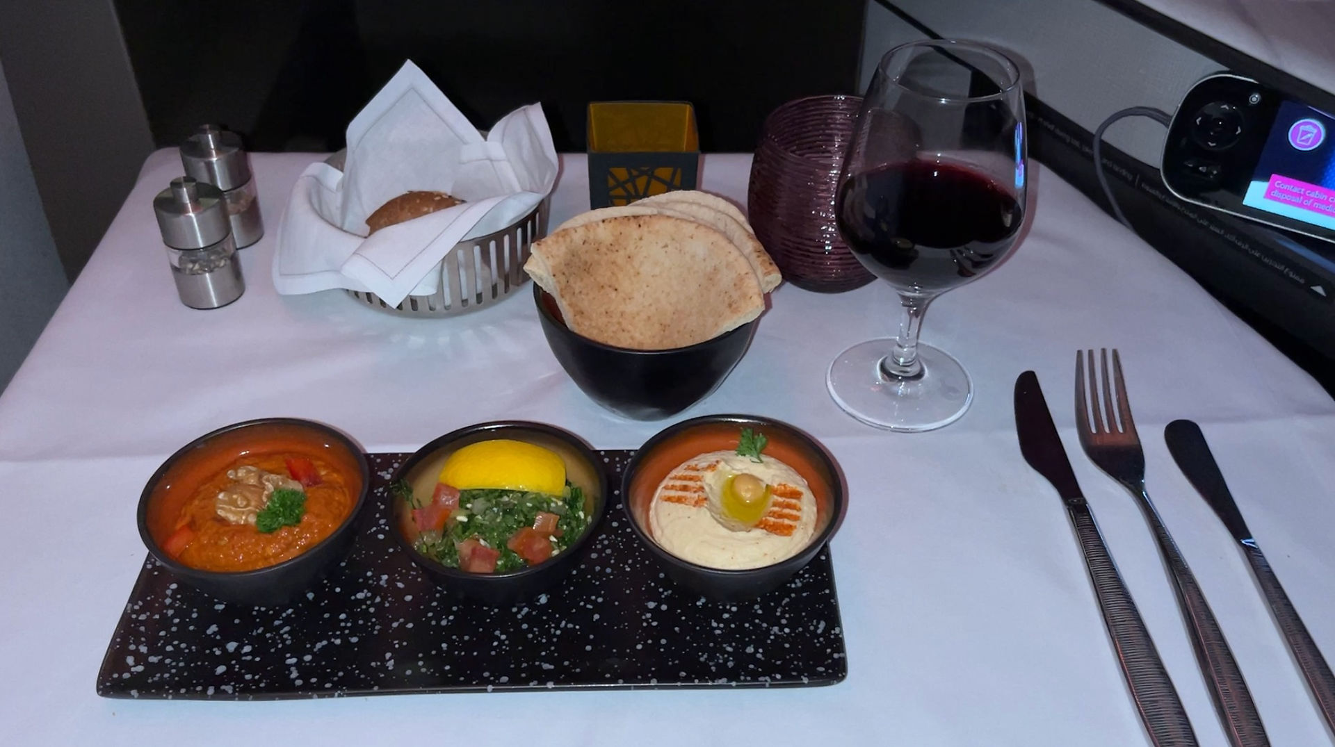 Die Arabischen Mezze in der Business Class von Qatar Airways