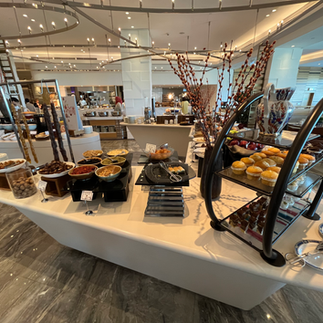 Backwaren beim Frühstück im Conrad in Istanbul