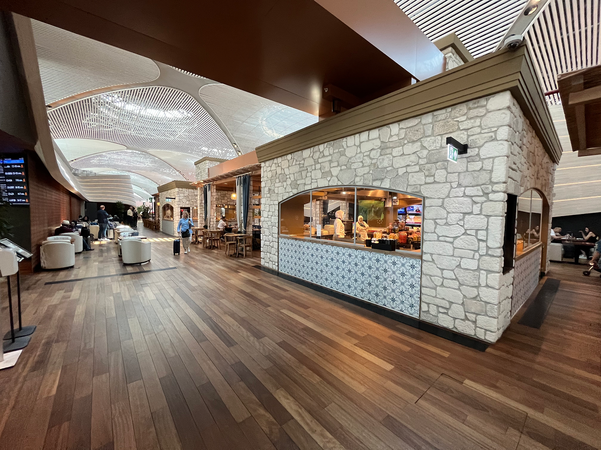 Türkische Spzialitäten in der Turkish Airlines Business Class Lounge Istanbul
