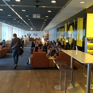 Der Sitzbereich Frankfurt Lufthansa Senator Lounge B (Non-Schengen)