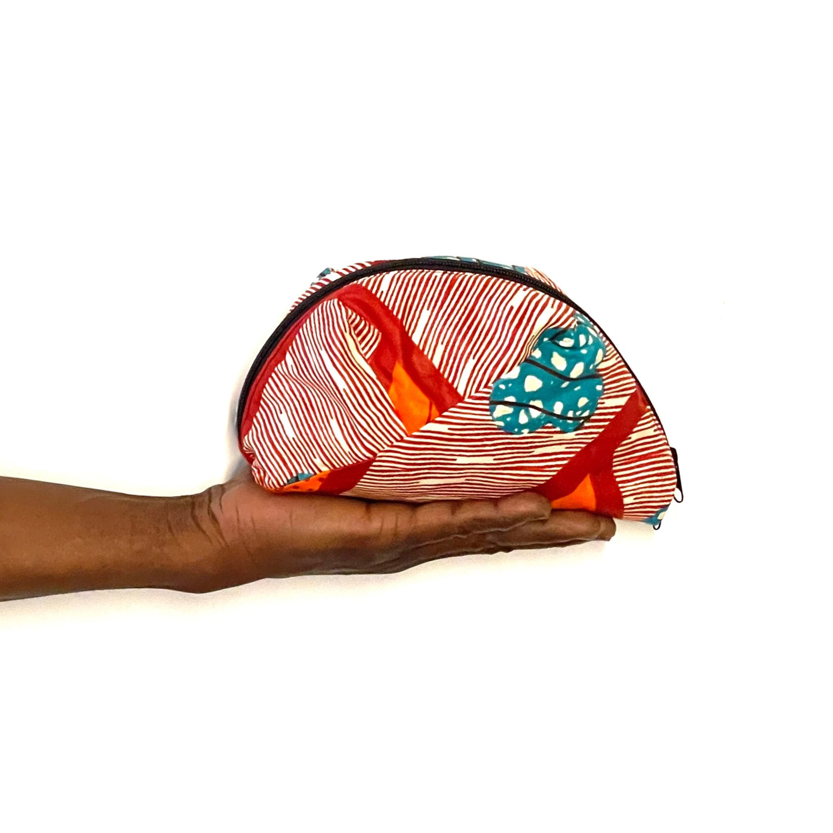 SMALL MODOU, Necessaire