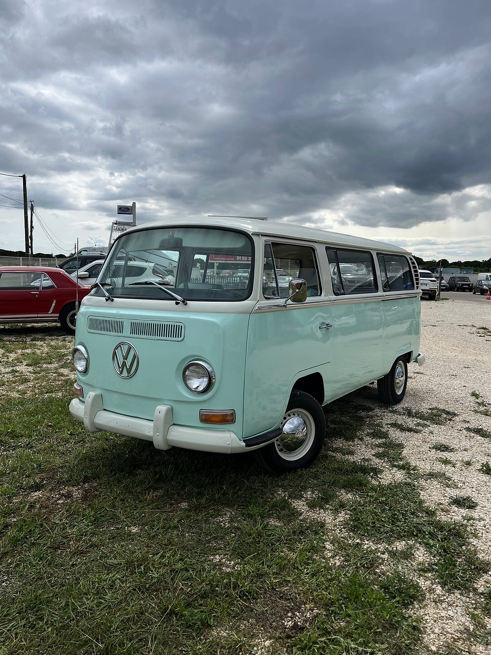 Volkswagen Combi T2 A Lux