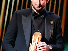 Le gardien de but italien, Gianluigi Donnarumma remporte le trophée Yachine