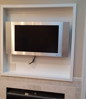 Old TV over the Fireplace6a.jpg