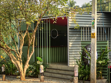 This Standout Industrial Restaurant ‘Jus-Gril’ is designed with a Middle Eastern Flair in Kerala