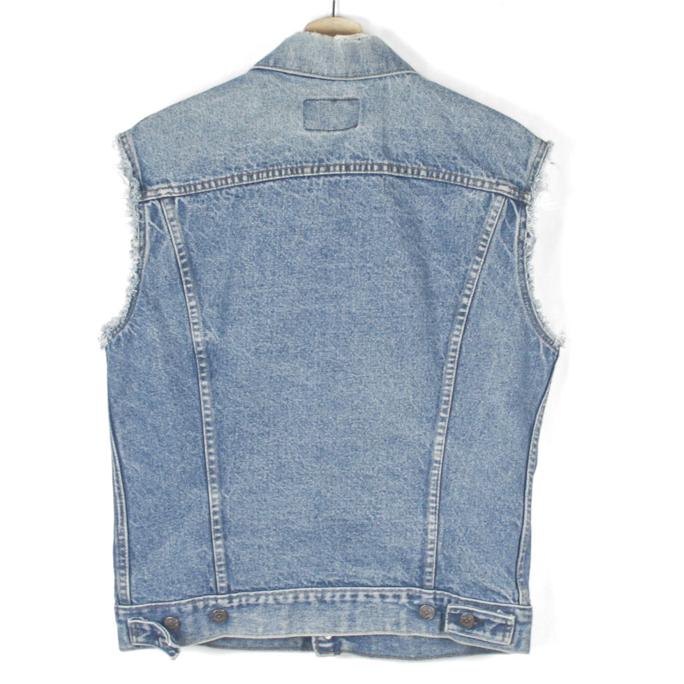 Thumbnail: Levi’s Chopped Denim Vest - S