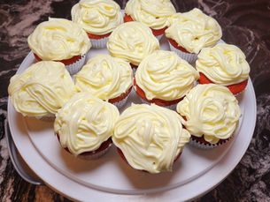 AWESOME RED VELVET CUPCAKES