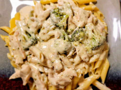 CHICKEN BROCCOLI ALFREDO WITH PENNE PASTA