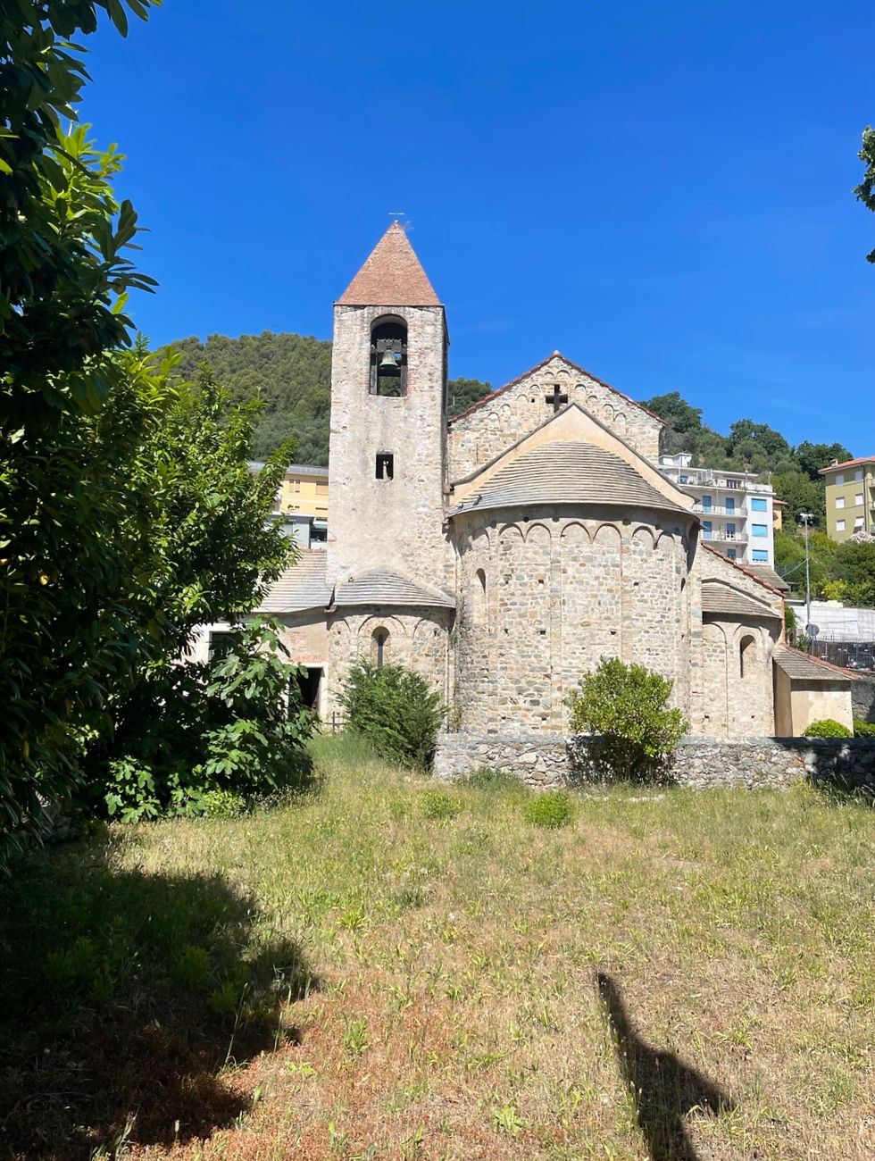La chiesa di San Paragorio l'esterno