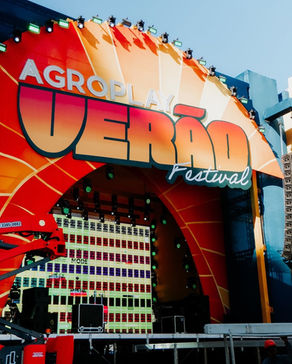 Carnaval de Praia da Agroplay em BC: confira o lineup completo de sábado e o mapa oficial do evento