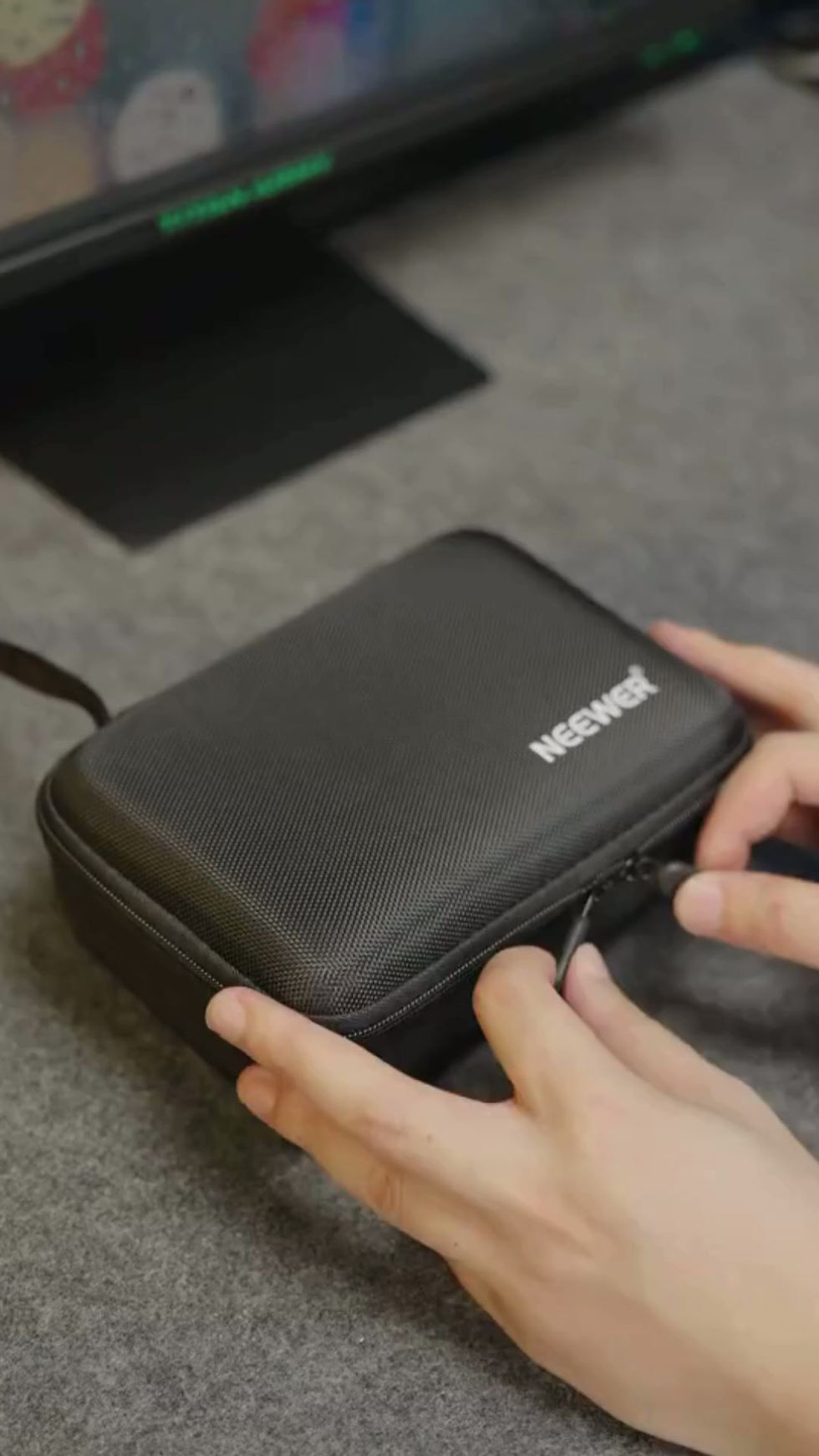 Thumbnail: UltraZoom Monocular