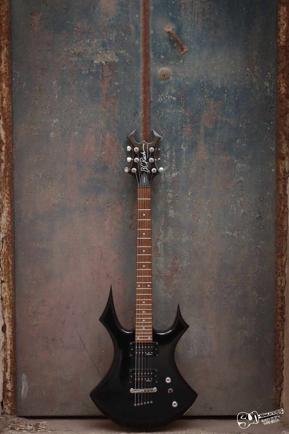 Thumbnail: BC Rich - Virgin