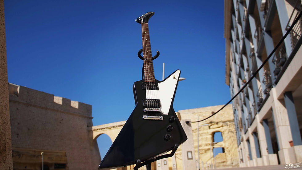 Thumbnail: Gibson Explorer | 1996