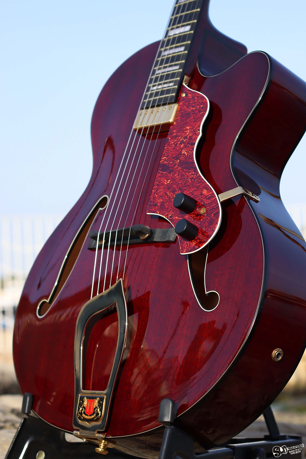 Thumbnail: Hagstrom HL550 | Jazz Hollow-Body Guitar