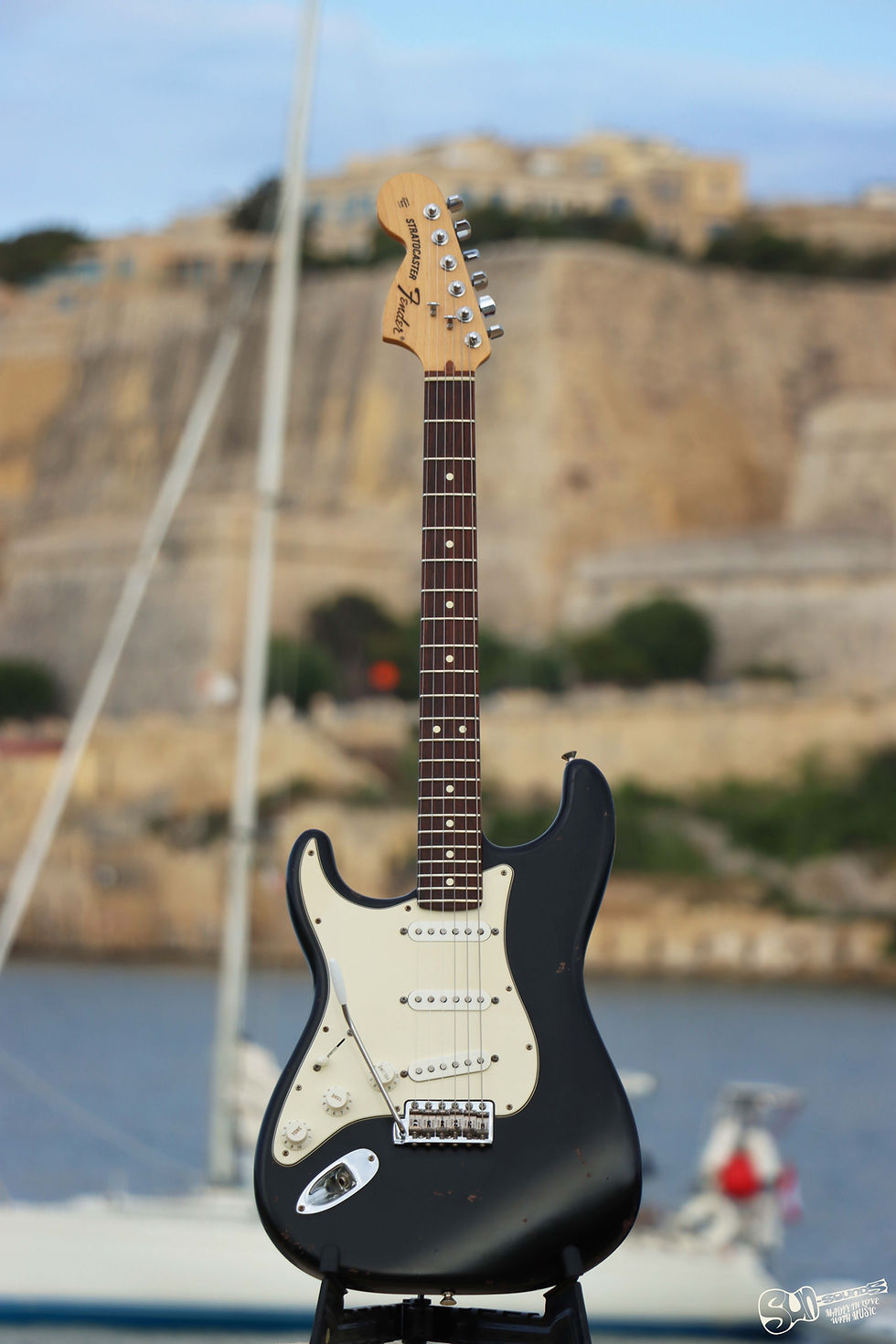 Thumbnail: Fender Stratocaster Highway One Lefty | USA | 2010