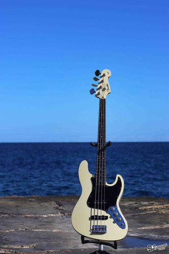 Fender Aerodyne Bass | ABJ-M | MIJ | sun-sounds