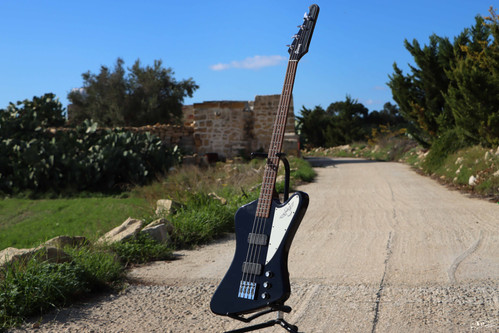 Gibson Thunderbird Studio 4 String Bass | Ebony | sun-sounds