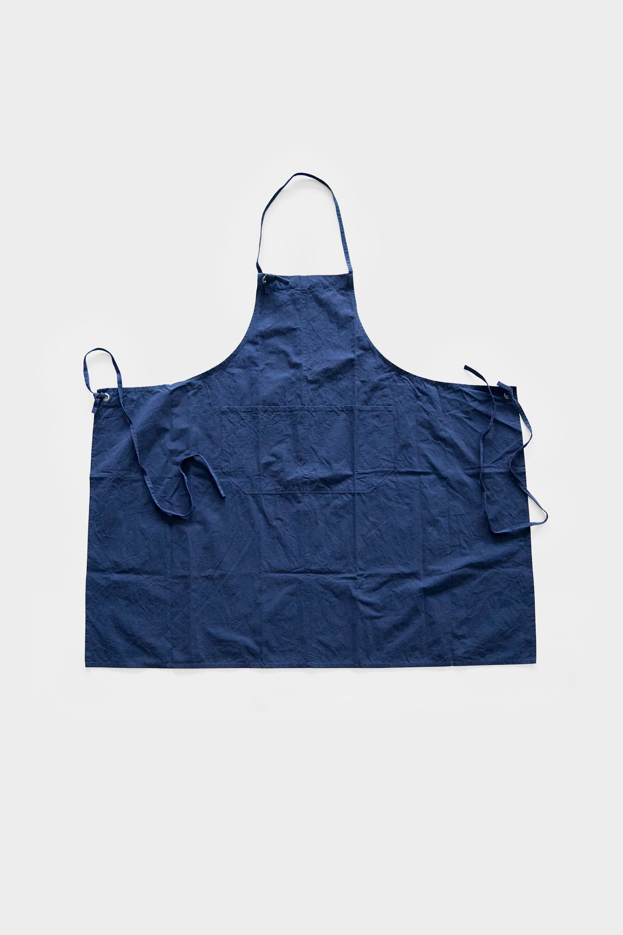 紺の首掛けフルエプロン