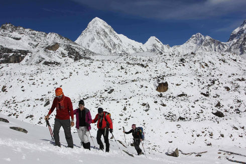 Introduction à la Haute Altitude

DU TREK À L'EXPÉDITION EN HAUTE MONTAGNE |