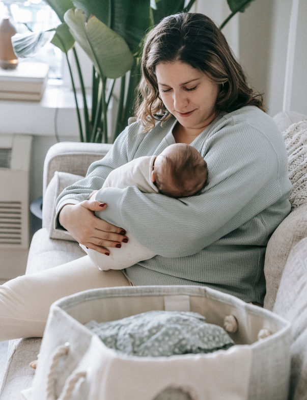 Maternity leave isn’t just a pause from work.
It’s a full-blown life transition that requires a whole new level of support — not just for the baby, but for you.