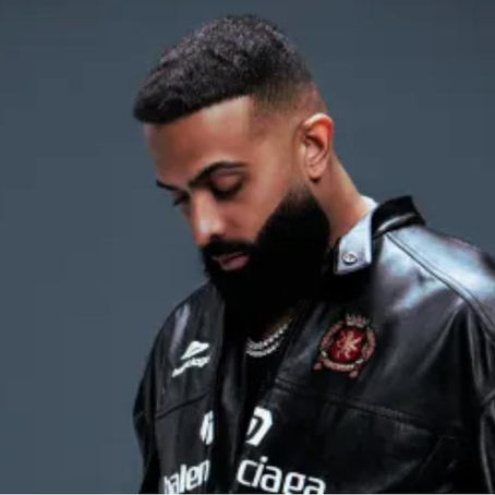 “Corsa” entra al Top 10 de Latin Albums con Eladio Carrión