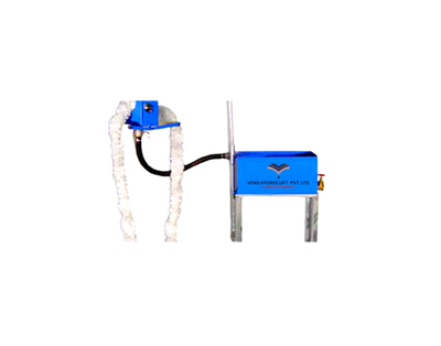 Rope mop oil skimmer