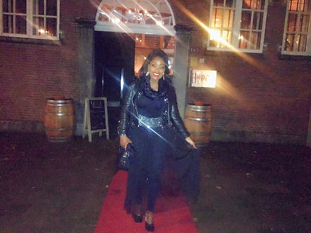 Zangeres / Singer Kizzy - Hoppe Schiedam