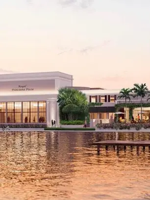 PALM BEACH HAS A NEW FRONT ROW—AND IT COMES WITH AN INTRACOASTAL BREEZE.