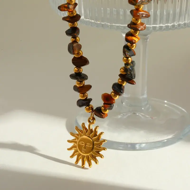 Collier # 10