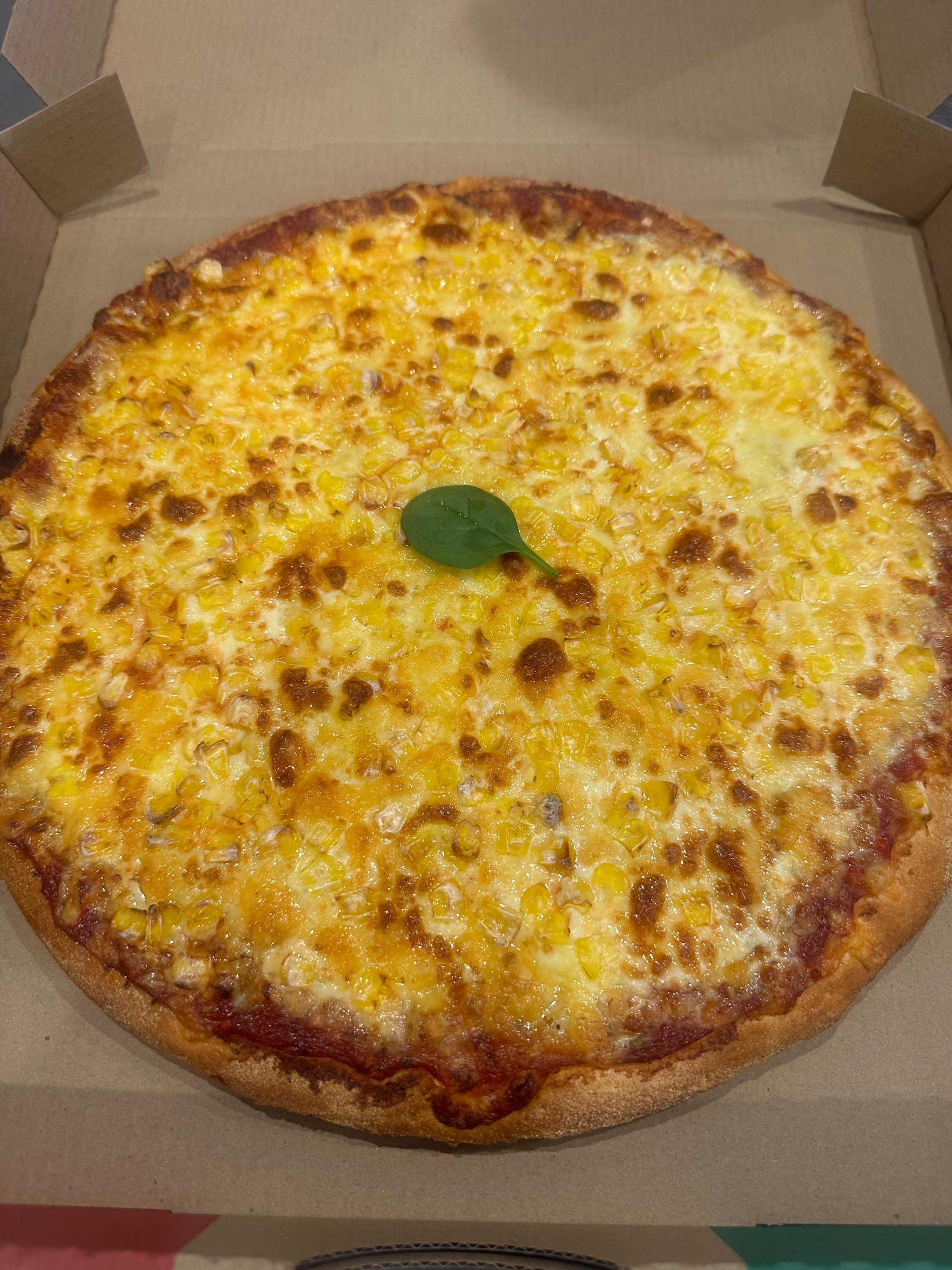 Fresh Cheesey Corn pizza