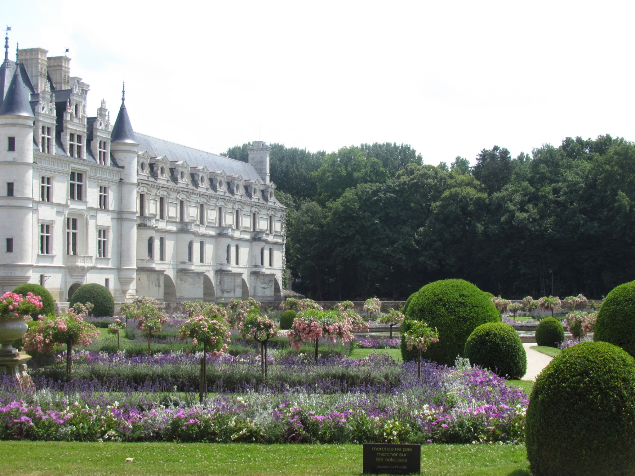 Flower gardens at the Château de Chenonceau