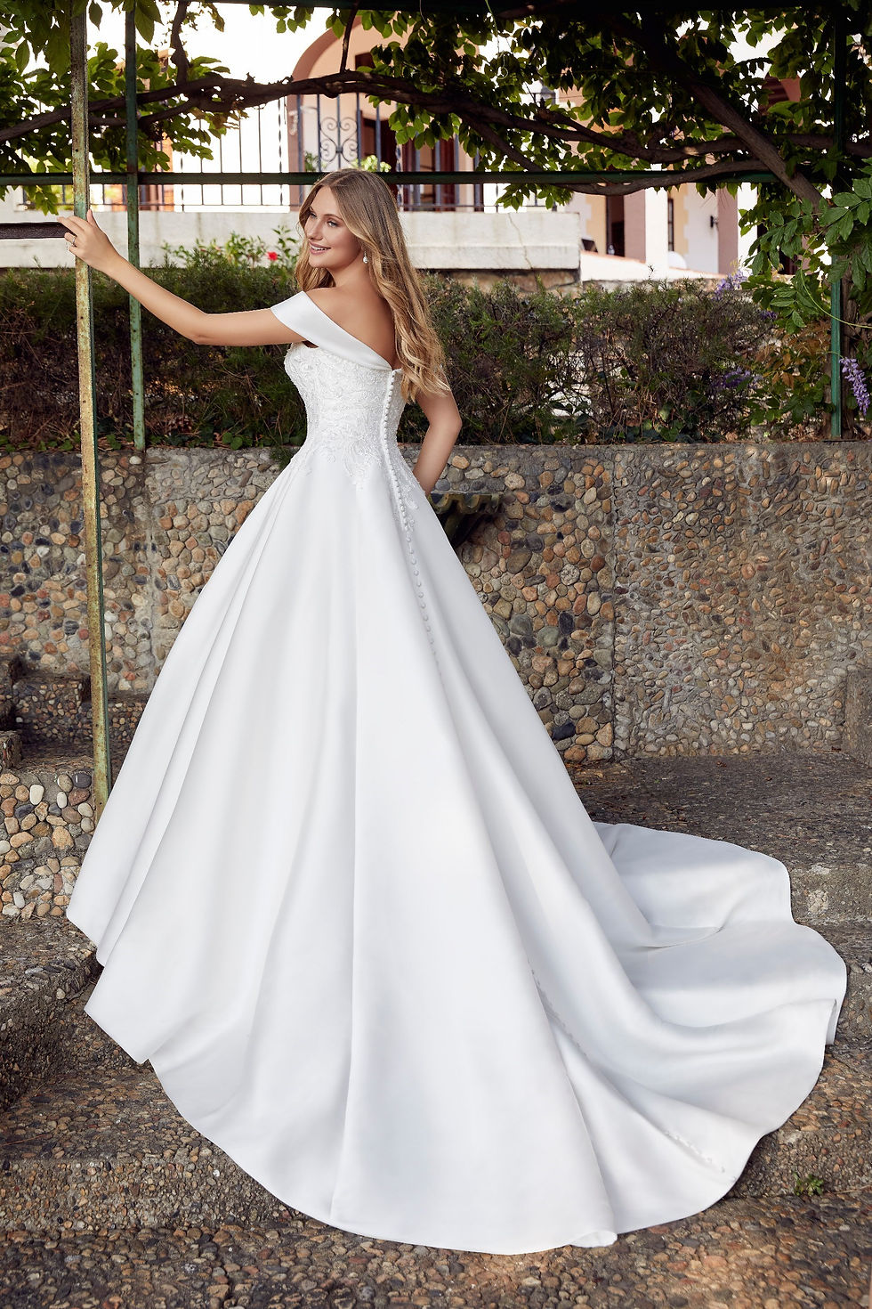 Ronald Joyce 69501 Dafne