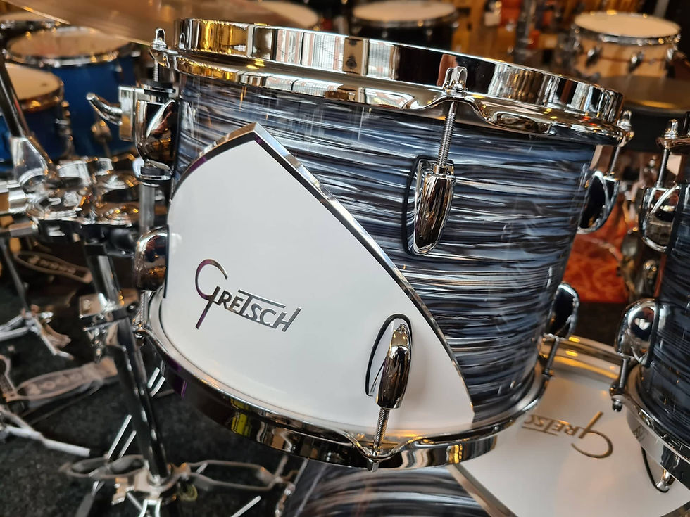Thumbnail: Gretsch Renown Maple 57 in Silver Oyster Pearl RN57-E425V-SO