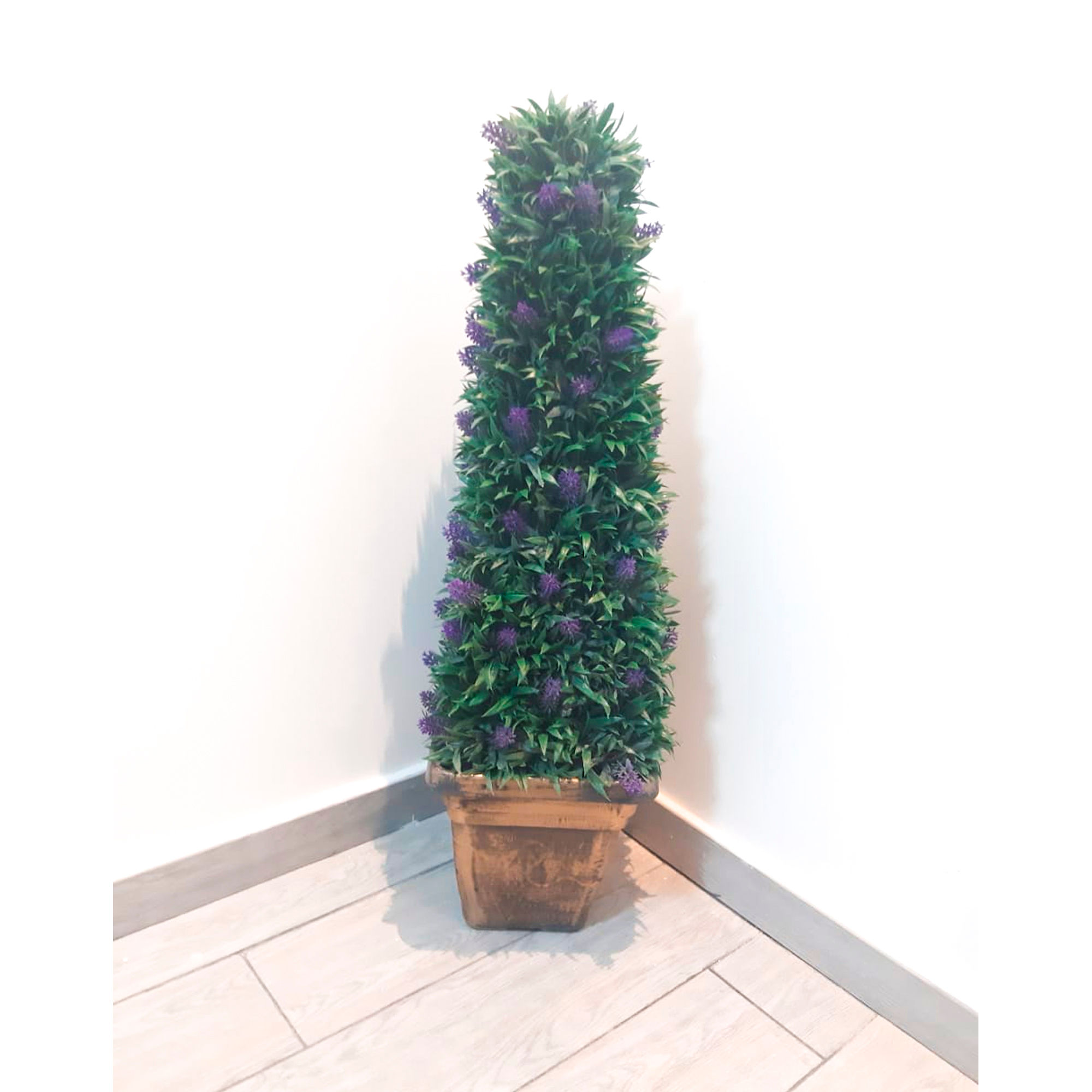 ÁRBOL FLORES MORADAS