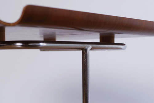 Tray Table #4950 / Herman Miller | BUILDING
