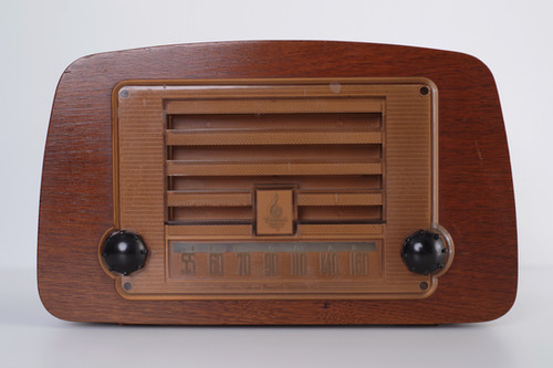 Radio model 588A / Emerson Radio Corporation | BUILDING