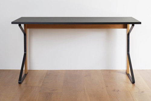 Kaari Desk REB005 / Artek | BUILDING
