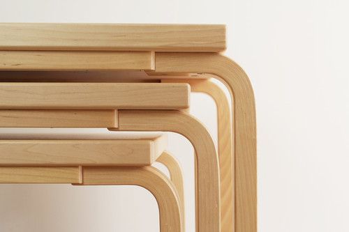 Nesting Table 88 / Artek | BUILDING
