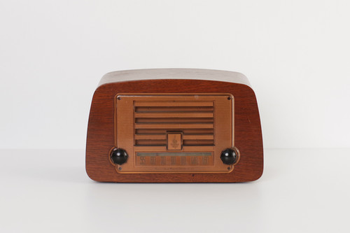 Radio model 588A / Emerson Radio Corporation | BUILDING