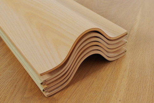 Eames Molded Plywood Folding Screen / Herman miller | BUILDING