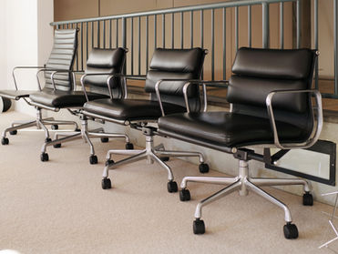 Soft Pad Group Chair / Herman Miller